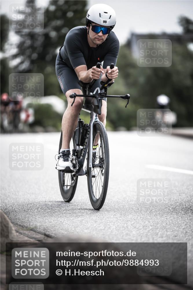 21.06.2026 - 29. Vierlanden-Triathlon H.Heesch http://msf.ph/oto/9884993 21.06.2026 10:36:45 Radfahren 51, 55, 78, 99, 106, 128, 197, 292 meine-sportfotos.de