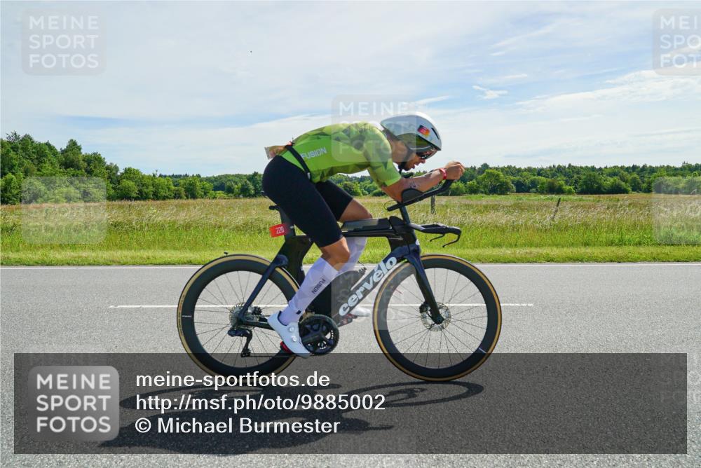 21.06.2026 - Viking Triathlon Michael Burmester http://msf.ph/oto/9885002 21.06.2026 11:29:58 Radfahren 34, 45, 125, 150, 167, 188, 220, 300, 327, 340, 356, 464, 519, 601, 615, 646, 656, 663 meine-sportfotos.de