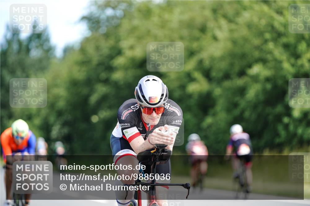 21.06.2026 - Viking Triathlon Michael Burmester http://msf.ph/oto/9885036 21.06.2026 11:20:41 Radfahren 7, 100, 102, 170, 200, 237, 342, 391, 404, 498, 517, 543, 561, 568 meine-sportfotos.de