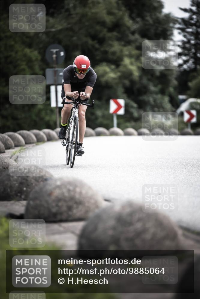 21.06.2026 - 29. Vierlanden-Triathlon H.Heesch http://msf.ph/oto/9885064 21.06.2026 10:36:49 Radfahren 55, 128, 197, 264, 292 meine-sportfotos.de