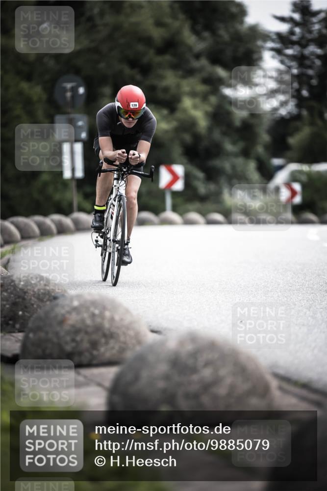 21.06.2026 - 29. Vierlanden-Triathlon H.Heesch http://msf.ph/oto/9885079 21.06.2026 10:36:50 Radfahren 55, 128, 197, 264, 292 meine-sportfotos.de
