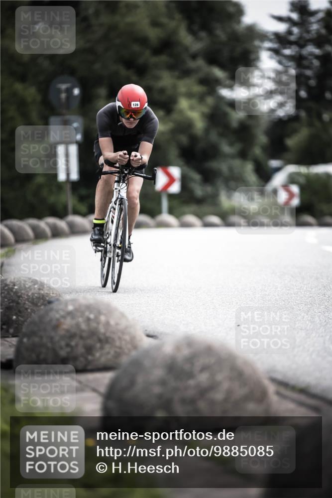 21.06.2026 - 29. Vierlanden-Triathlon H.Heesch http://msf.ph/oto/9885085 21.06.2026 10:36:50 Radfahren 55, 128, 197, 264, 292 meine-sportfotos.de