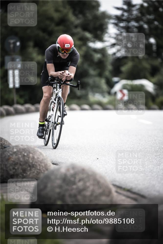 21.06.2026 - 29. Vierlanden-Triathlon H.Heesch http://msf.ph/oto/9885106 21.06.2026 10:36:50 Radfahren 55, 128, 197, 264, 292 meine-sportfotos.de