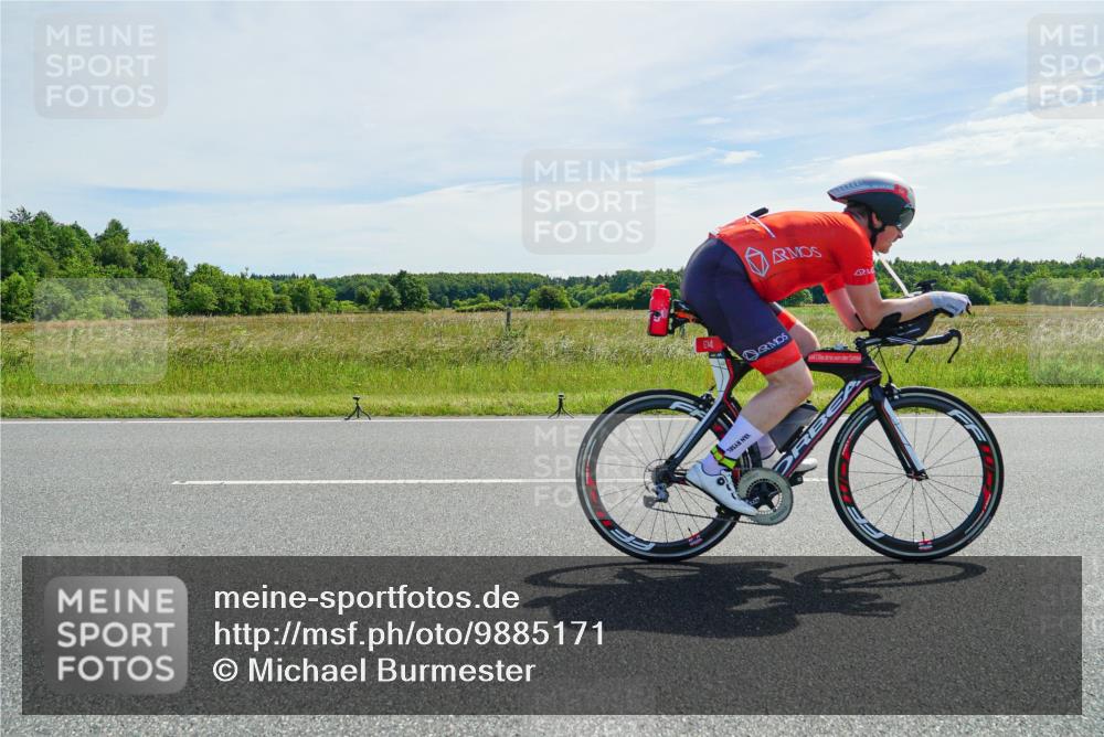 21.06.2026 - Viking Triathlon Michael Burmester http://msf.ph/oto/9885171 21.06.2026 11:31:38 Radfahren 14, 80, 88, 93, 109, 145, 180, 195, 202, 206, 302, 325, 379, 379, 383, 446, 454, 461, 482, 500, 528, 614 meine-sportfotos.de