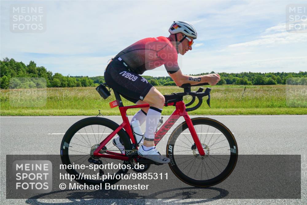21.06.2026 - Viking Triathlon Michael Burmester http://msf.ph/oto/9885311 21.06.2026 11:32:51 Radfahren 33, 71, 137, 151, 233, 243, 248, 392, 398, 414, 415, 447, 550, 627, 636, 637, 641 meine-sportfotos.de