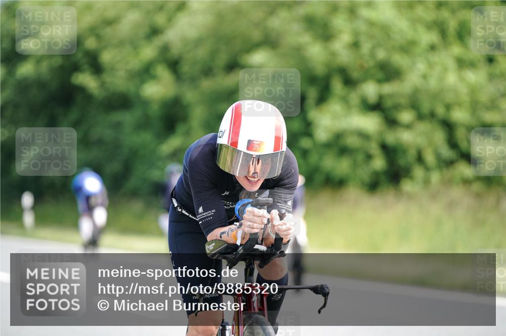 21.06.2026 - Viking Triathlon Michael Burmester http://msf.ph/oto/9885320 21.06.2026 11:21:44 Radfahren 24, 26, 40, 51, 76, 92, 171, 194, 203, 205, 269, 298, 328, 640, 648, 652 meine-sportfotos.de