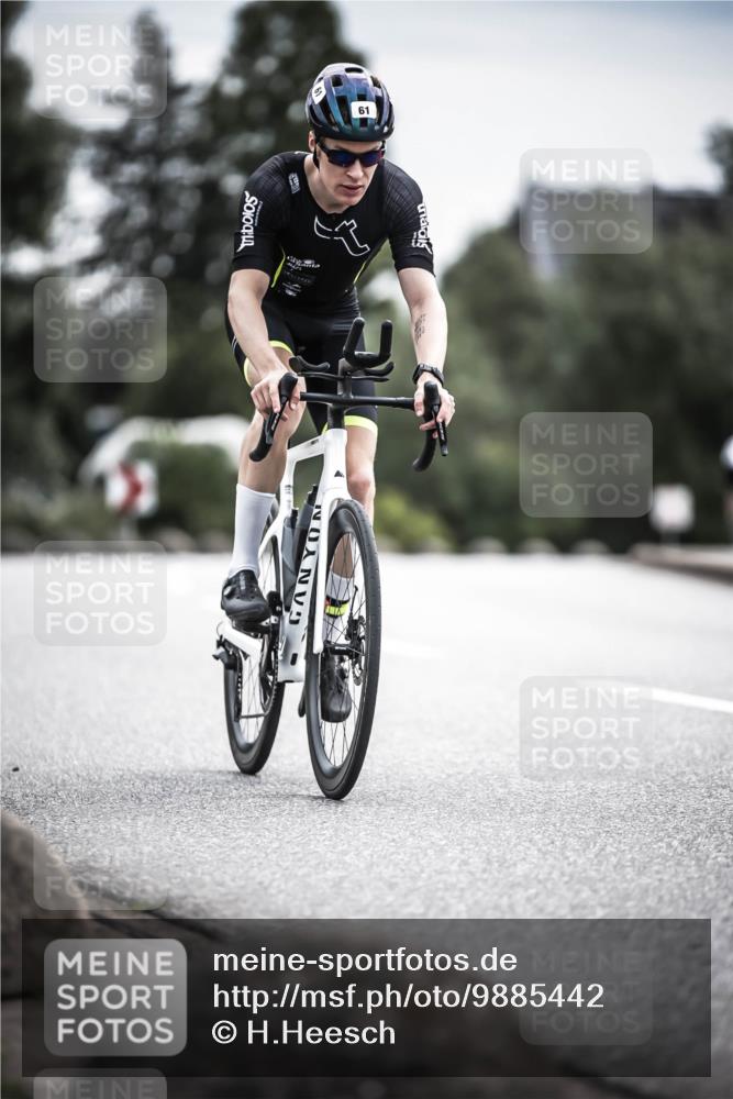 21.06.2026 - 29. Vierlanden-Triathlon H.Heesch http://msf.ph/oto/9885442 21.06.2026 10:37:14 Radfahren 7, 61, 161, 345, 500 meine-sportfotos.de