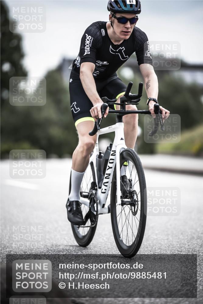21.06.2026 - 29. Vierlanden-Triathlon H.Heesch http://msf.ph/oto/9885481 21.06.2026 10:37:14 Radfahren 7, 61, 161, 345, 500 meine-sportfotos.de