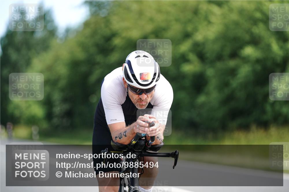21.06.2026 - Viking Triathlon Michael Burmester http://msf.ph/oto/9885494 21.06.2026 11:22:05 Radfahren 92, 178, 194, 205, 385, 603, 652 meine-sportfotos.de