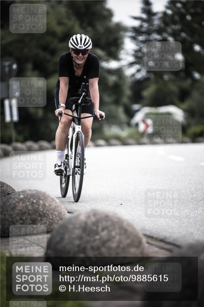 21.06.2026 - 29. Vierlanden-Triathlon H.Heesch http://msf.ph/oto/9885615 21.06.2026 10:37:35 Radfahren 252, 267 meine-sportfotos.de