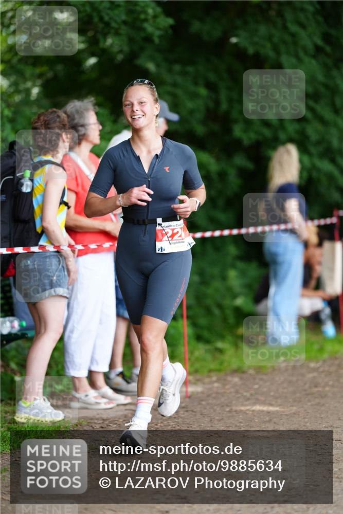 21.06.2026 - 29. Vierlanden-Triathlon LAZAROV Photography http://msf.ph/oto/9885634 21.06.2026 13:22:16 Laufen 114, 22 meine-sportfotos.de