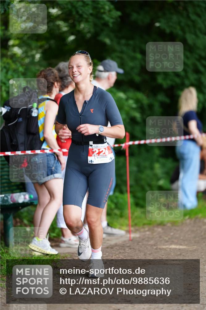 21.06.2026 - 29. Vierlanden-Triathlon LAZAROV Photography http://msf.ph/oto/9885636 21.06.2026 13:22:16 Laufen 22 meine-sportfotos.de
