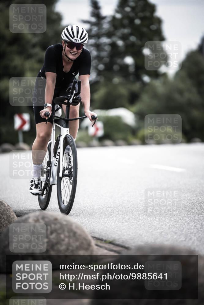21.06.2026 - 29. Vierlanden-Triathlon H.Heesch http://msf.ph/oto/9885641 21.06.2026 10:37:35 Radfahren 252, 267 meine-sportfotos.de