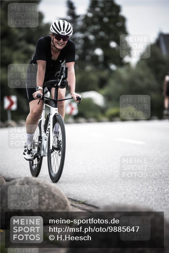 21.06.2026 - 29. Vierlanden-Triathlon H.Heesch http://msf.ph/oto/9885647 21.06.2026 10:37:35 Radfahren 252, 267 meine-sportfotos.de