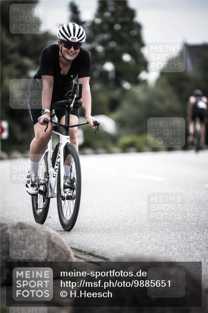 21.06.2026 - 29. Vierlanden-Triathlon H.Heesch http://msf.ph/oto/9885651 21.06.2026 10:37:35 Radfahren 252, 267 meine-sportfotos.de