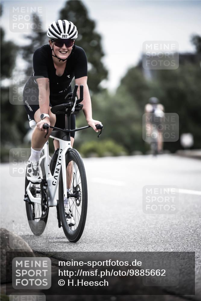 21.06.2026 - 29. Vierlanden-Triathlon H.Heesch http://msf.ph/oto/9885662 21.06.2026 10:37:35 Radfahren 252, 267 meine-sportfotos.de