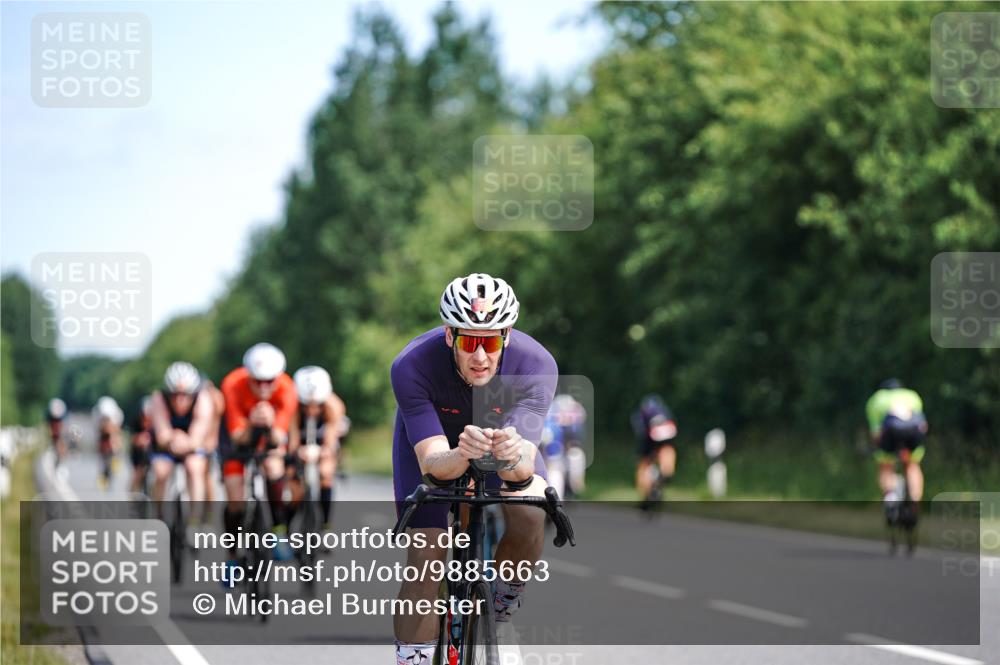 21.06.2026 - Viking Triathlon Michael Burmester http://msf.ph/oto/9885663 21.06.2026 11:24:42 Radfahren 55, 55, 64, 68, 117, 182, 199, 255, 267, 386, 397, 413, 424, 490, 502, 545, 612, 634 meine-sportfotos.de