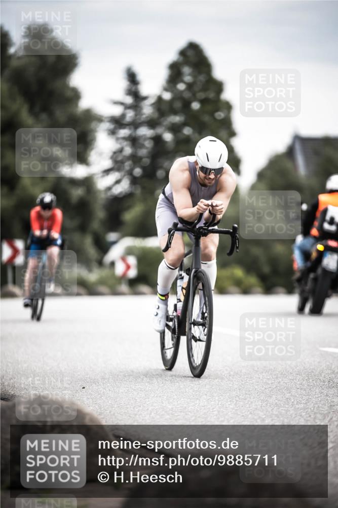 21.06.2026 - 29. Vierlanden-Triathlon H.Heesch http://msf.ph/oto/9885711 21.06.2026 10:37:49 Radfahren 20, 27, 35, 67, 233, 275, 336, 429, 437 meine-sportfotos.de