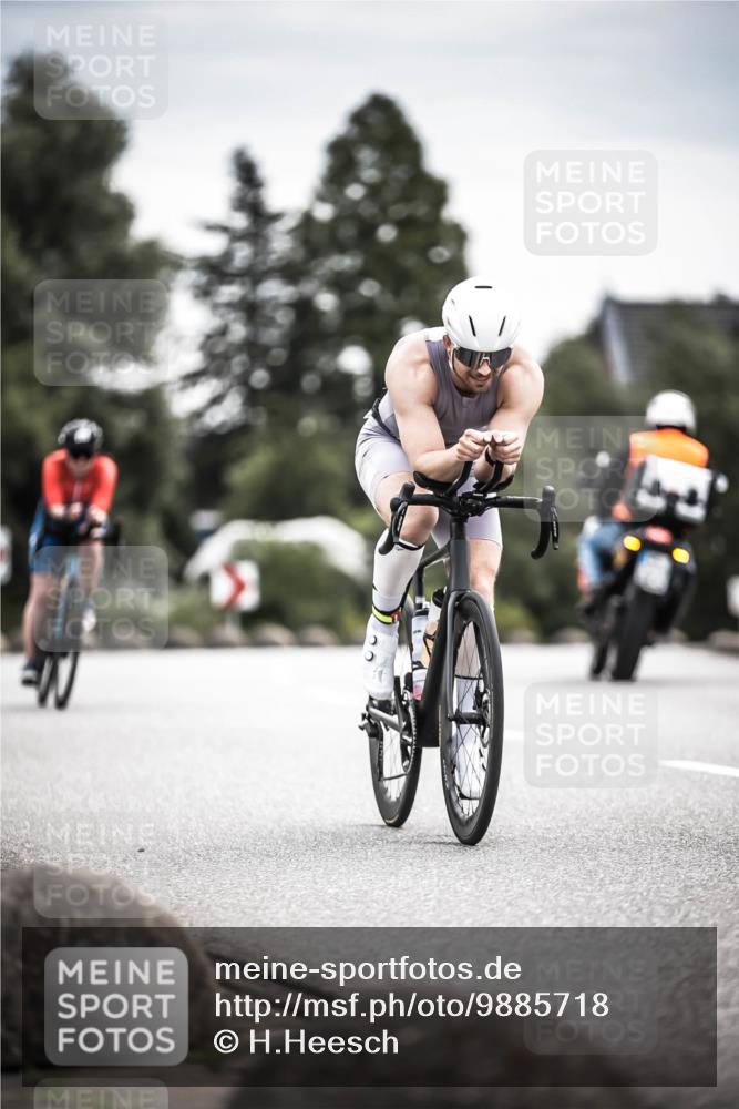 21.06.2026 - 29. Vierlanden-Triathlon H.Heesch http://msf.ph/oto/9885718 21.06.2026 10:37:49 Radfahren 20, 27, 35, 67, 233, 275, 336, 429, 437 meine-sportfotos.de