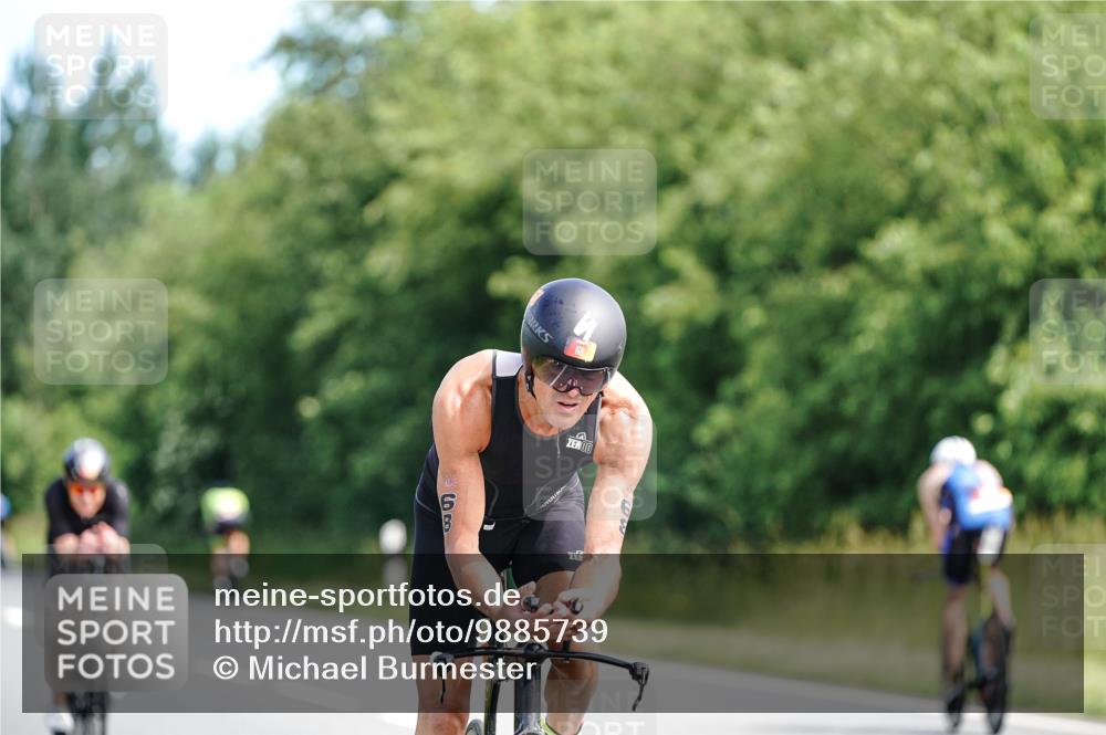 21.06.2026 - Viking Triathlon Michael Burmester http://msf.ph/oto/9885739 21.06.2026 11:24:45 Radfahren 55, 55, 64, 68, 117, 182, 199, 255, 267, 386, 397, 413, 490, 502, 515, 545, 612, 634 meine-sportfotos.de