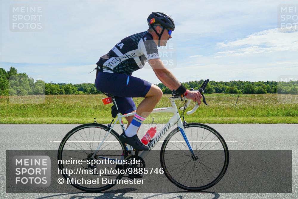 21.06.2026 - Viking Triathlon Michael Burmester http://msf.ph/oto/9885746 21.06.2026 11:38:03 Radfahren 13, 17, 30, 48, 54, 170, 200, 230, 238, 249, 251, 310, 343, 352, 391, 444, 472, 534, 568, 620, 635 meine-sportfotos.de