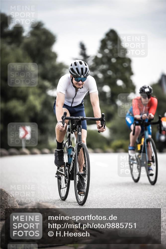 21.06.2026 - 29. Vierlanden-Triathlon H.Heesch http://msf.ph/oto/9885751 21.06.2026 10:37:50 Radfahren 20, 35, 67, 233, 303, 336, 429, 437 meine-sportfotos.de