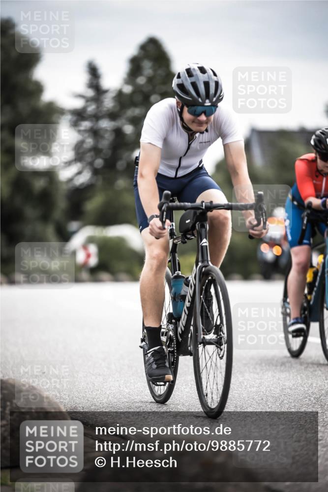 21.06.2026 - 29. Vierlanden-Triathlon H.Heesch http://msf.ph/oto/9885772 21.06.2026 10:37:51 Radfahren 20, 35, 67, 233, 303, 437 meine-sportfotos.de