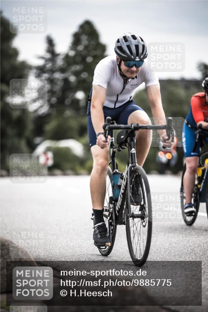 21.06.2026 - 29. Vierlanden-Triathlon H.Heesch http://msf.ph/oto/9885775 21.06.2026 10:37:51 Radfahren 20, 35, 67, 233, 303, 437 meine-sportfotos.de