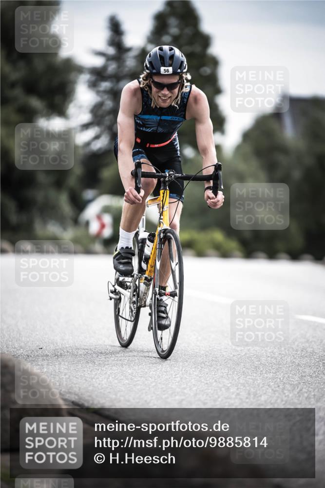 21.06.2026 - 29. Vierlanden-Triathlon H.Heesch http://msf.ph/oto/9885814 21.06.2026 10:38:47 Radfahren 56, 82 meine-sportfotos.de