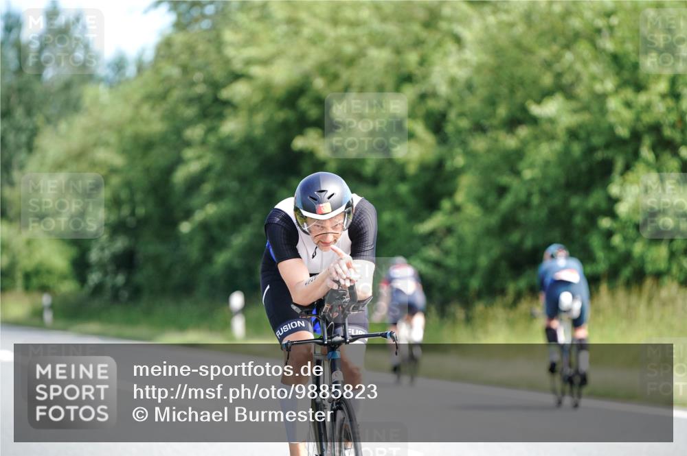 21.06.2026 - Viking Triathlon Michael Burmester http://msf.ph/oto/9885823 21.06.2026 11:25:16 Radfahren 20, 59, 81, 81, 83, 106, 113, 132, 160, 160, 224, 491, 502, 504 meine-sportfotos.de