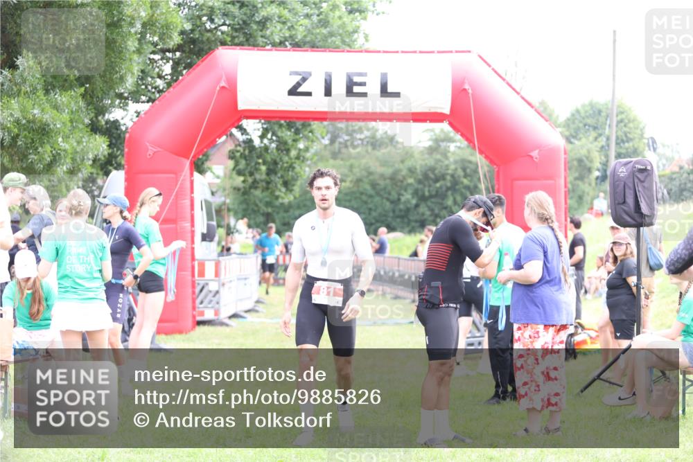 21.06.2026 - 29. Vierlanden-Triathlon Andreas Tolksdorf http://msf.ph/oto/9885826 21.06.2026 11:29:47 Ziel 404, 418, 530, 404, 418, 530 meine-sportfotos.de