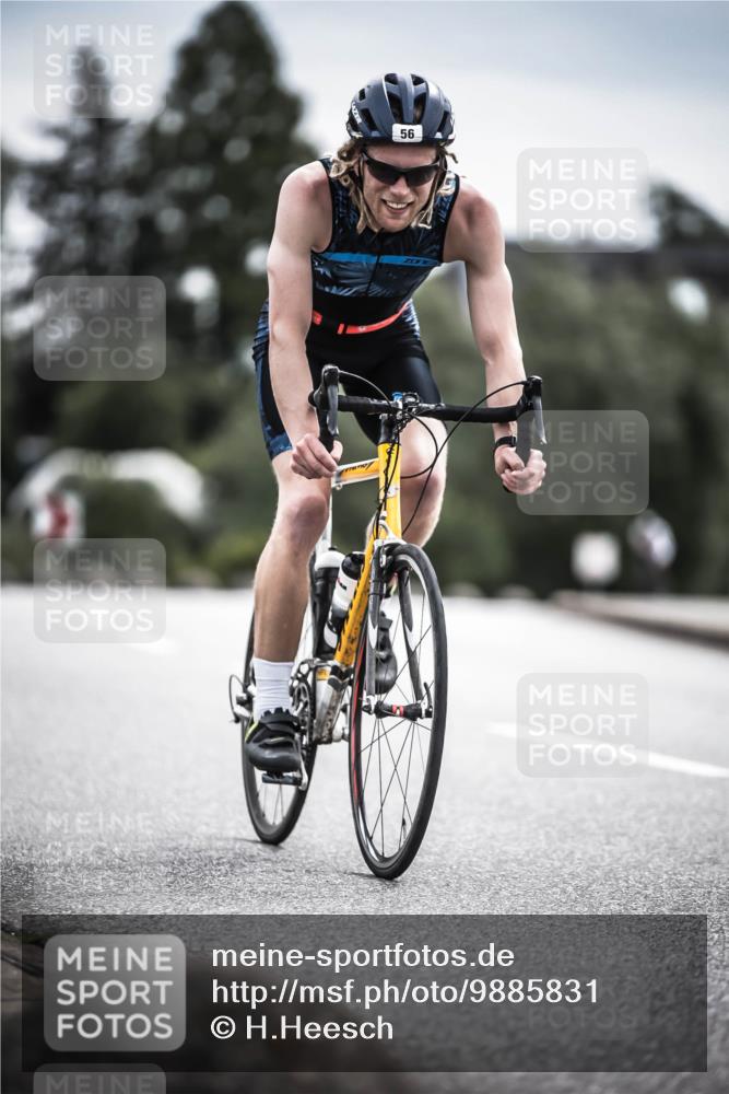 21.06.2026 - 29. Vierlanden-Triathlon H.Heesch http://msf.ph/oto/9885831 21.06.2026 10:38:47 Radfahren 56, 82 meine-sportfotos.de