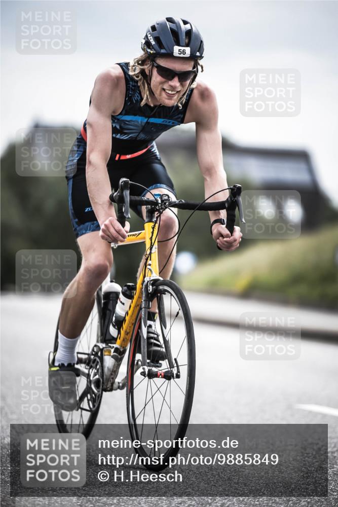 21.06.2026 - 29. Vierlanden-Triathlon H.Heesch http://msf.ph/oto/9885849 21.06.2026 10:38:47 Radfahren 56, 82 meine-sportfotos.de