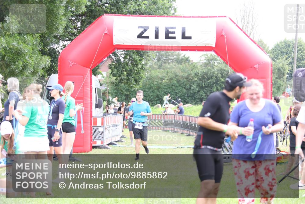 21.06.2026 - 29. Vierlanden-Triathlon Andreas Tolksdorf http://msf.ph/oto/9885862 21.06.2026 11:29:53 Ziel 404, 418, 530, 545, 404, 418, 530, 545 meine-sportfotos.de