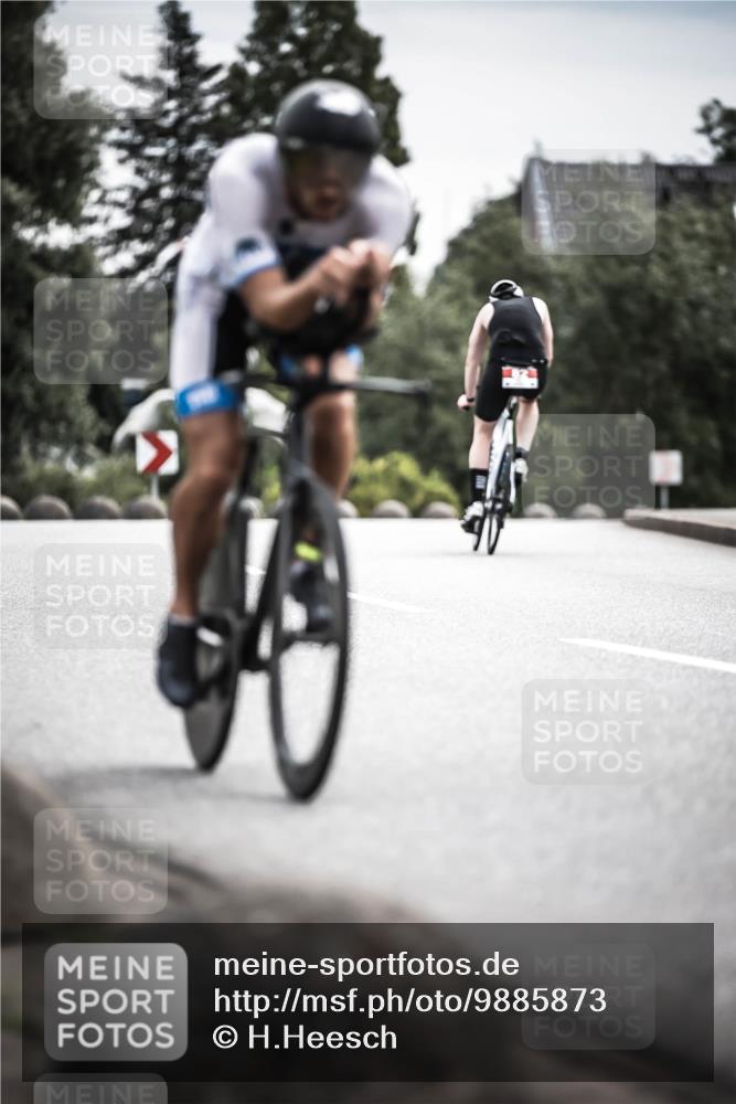 21.06.2026 - 29. Vierlanden-Triathlon H.Heesch http://msf.ph/oto/9885873 21.06.2026 10:38:56 Radfahren 175, 225 meine-sportfotos.de