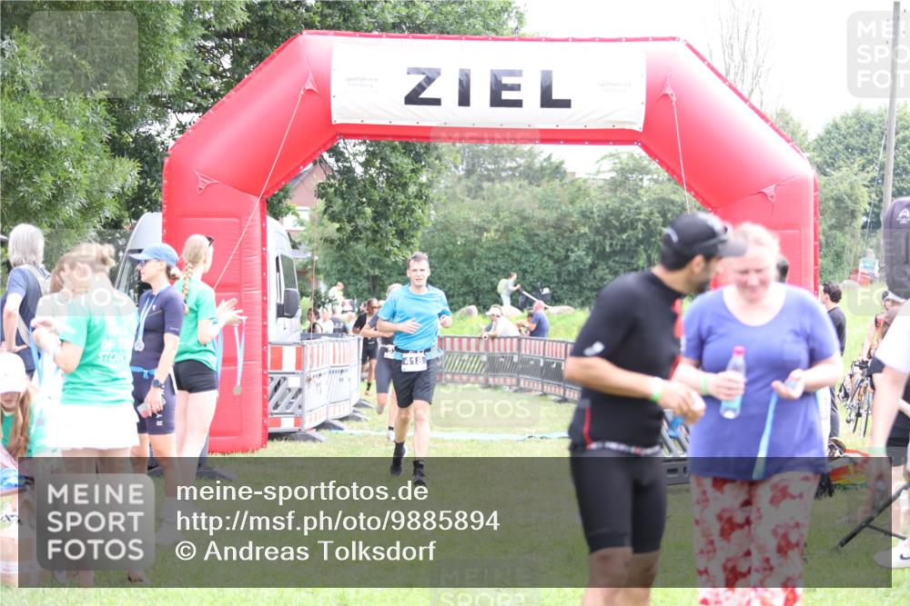 21.06.2026 - 29. Vierlanden-Triathlon Andreas Tolksdorf http://msf.ph/oto/9885894 21.06.2026 11:29:53 Ziel 404, 418, 530, 545, 404, 418, 530, 545 meine-sportfotos.de