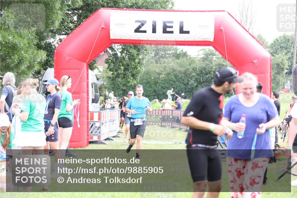 21.06.2026 - 29. Vierlanden-Triathlon Andreas Tolksdorf http://msf.ph/oto/9885905 21.06.2026 11:29:53 Ziel 404, 418, 530, 545, 404, 418, 530, 545 meine-sportfotos.de