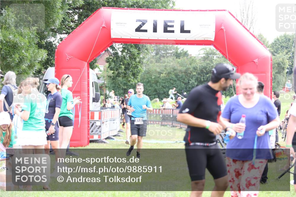 21.06.2026 - 29. Vierlanden-Triathlon Andreas Tolksdorf http://msf.ph/oto/9885911 21.06.2026 11:29:53 Ziel 404, 418, 530, 545, 404, 418, 530, 545 meine-sportfotos.de