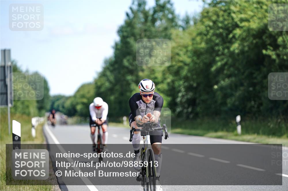 21.06.2026 - Viking Triathlon Michael Burmester http://msf.ph/oto/9885913 21.06.2026 11:25:36 Radfahren 84, 113, 119, 132, 160, 176, 224, 256, 264, 309, 347, 401, 419, 426, 474, 491, 565, 664, 669 meine-sportfotos.de