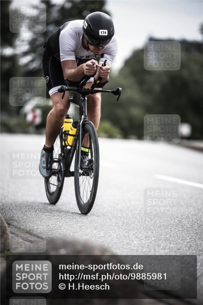 21.06.2026 - 29. Vierlanden-Triathlon H.Heesch http://msf.ph/oto/9885981 21.06.2026 10:39:19 Radfahren 174, 181, 358 meine-sportfotos.de