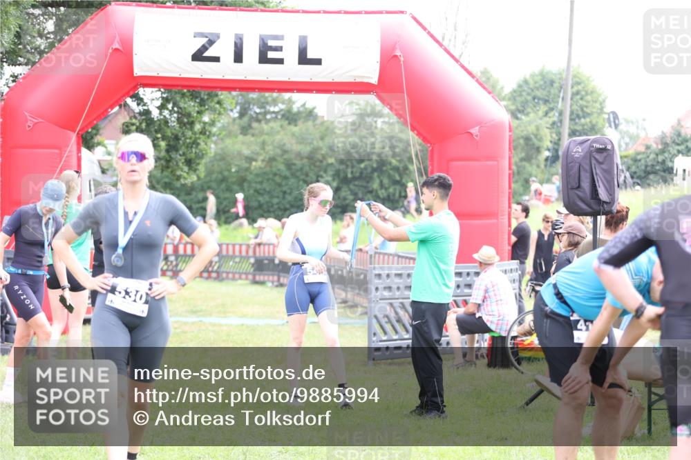 21.06.2026 - 29. Vierlanden-Triathlon Andreas Tolksdorf http://msf.ph/oto/9885994 21.06.2026 11:30:03 Ziel 406, 545, 614, 406, 545, 614 meine-sportfotos.de