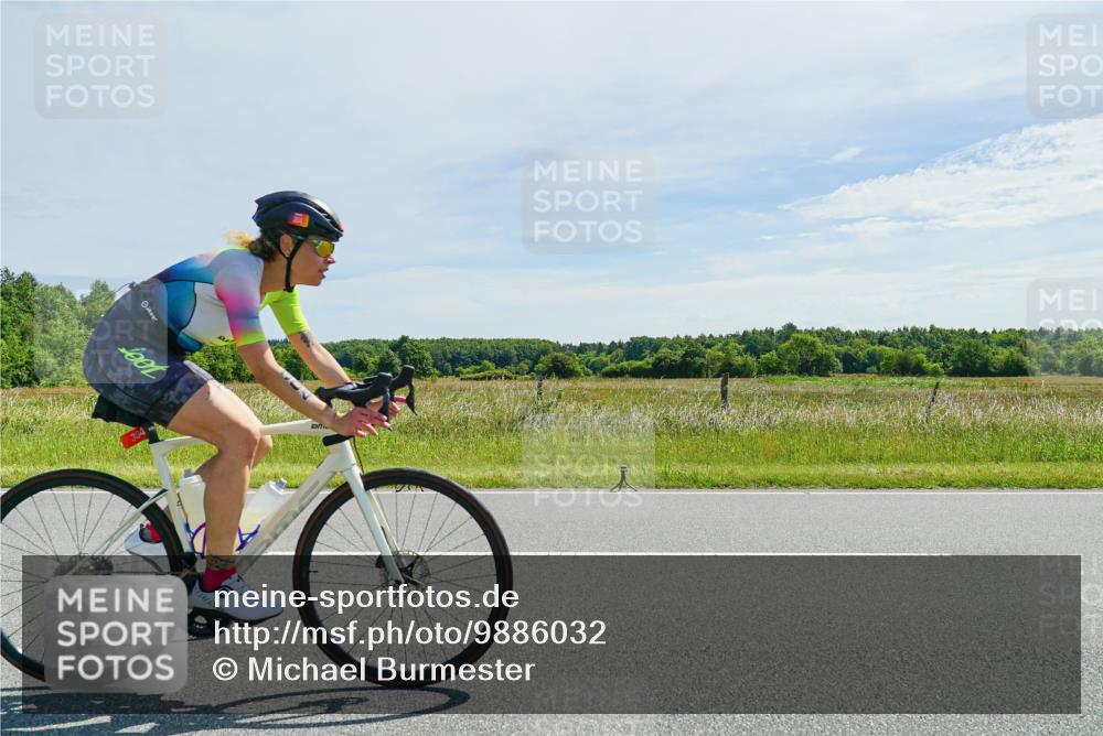 21.06.2026 - Viking Triathlon Michael Burmester http://msf.ph/oto/9886032 21.06.2026 11:43:09 Radfahren 55, 57, 89, 226, 256, 267, 304, 337, 456, 490, 545, 571, 640, 659 meine-sportfotos.de