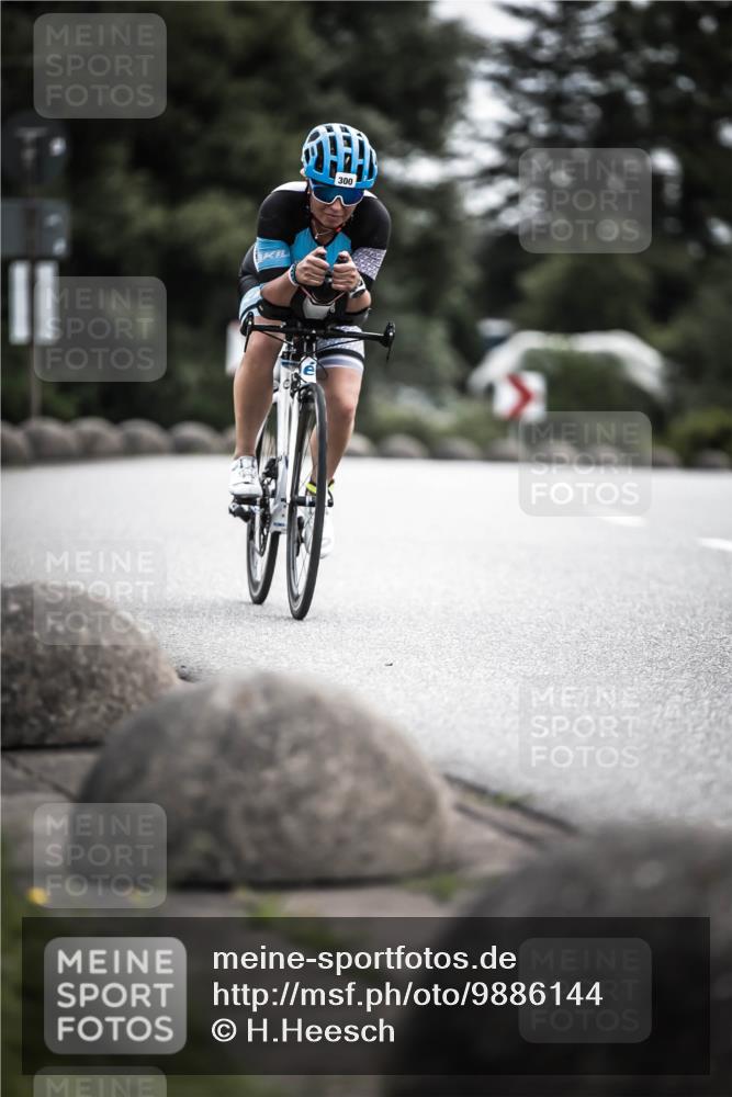 21.06.2026 - 29. Vierlanden-Triathlon H.Heesch http://msf.ph/oto/9886144 21.06.2026 10:39:58 Radfahren 300 meine-sportfotos.de