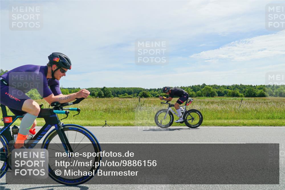 21.06.2026 - Viking Triathlon Michael Burmester http://msf.ph/oto/9886156 21.06.2026 11:45:57 Radfahren 60, 111, 138, 186, 186, 212, 227, 227, 245, 495, 532, 532, 541, 562 meine-sportfotos.de