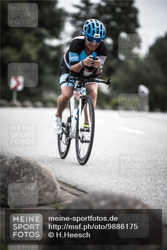 21.06.2026 - 29. Vierlanden-Triathlon H.Heesch http://msf.ph/oto/9886175 21.06.2026 10:39:59 Radfahren 154, 300 meine-sportfotos.de