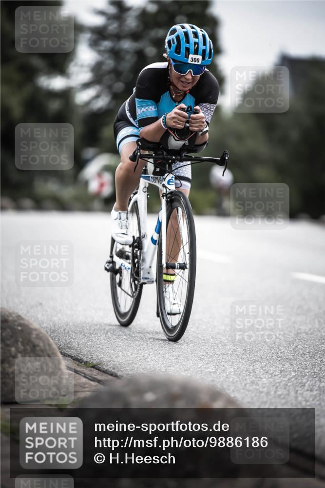 21.06.2026 - 29. Vierlanden-Triathlon H.Heesch http://msf.ph/oto/9886186 21.06.2026 10:39:59 Radfahren 154, 300 meine-sportfotos.de