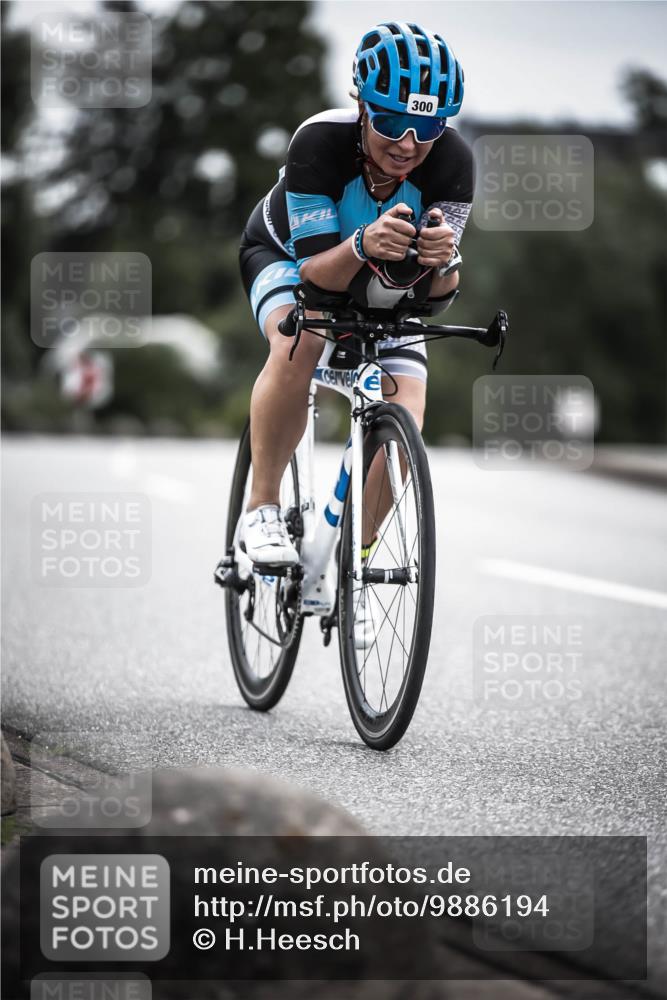 21.06.2026 - 29. Vierlanden-Triathlon H.Heesch http://msf.ph/oto/9886194 21.06.2026 10:39:59 Radfahren 154, 300 meine-sportfotos.de