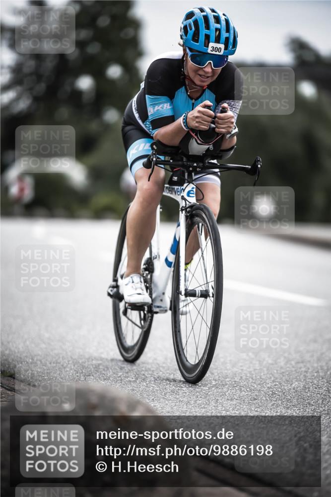 21.06.2026 - 29. Vierlanden-Triathlon H.Heesch http://msf.ph/oto/9886198 21.06.2026 10:39:59 Radfahren 154, 300 meine-sportfotos.de