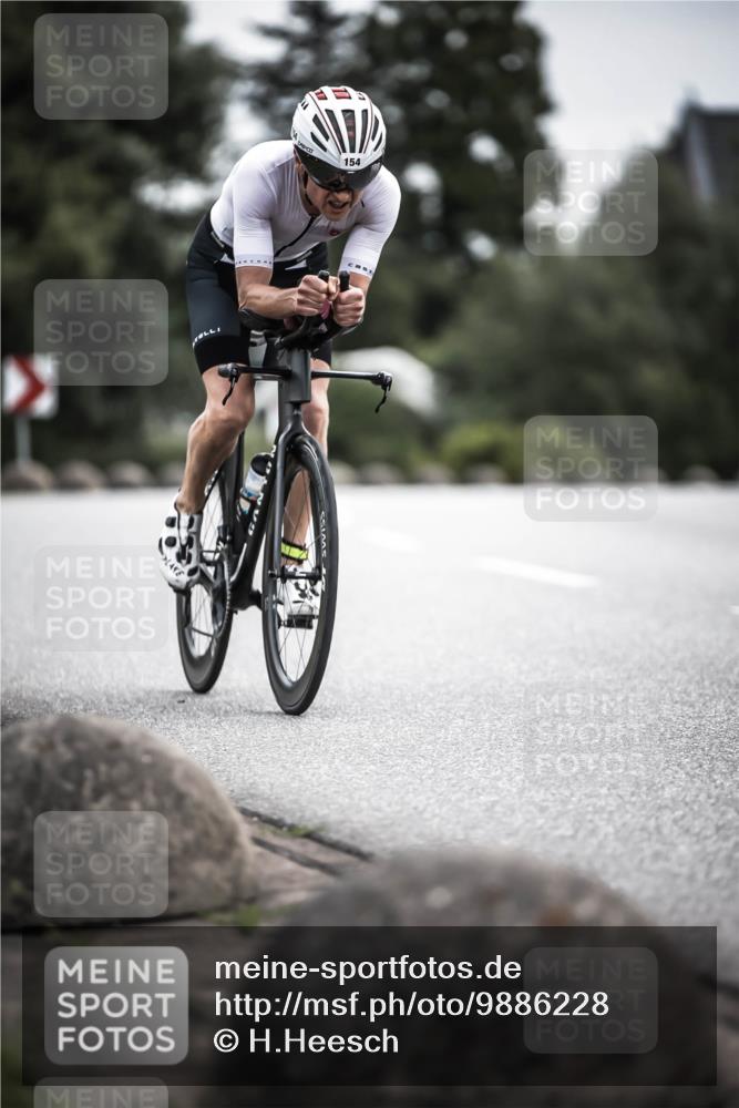 21.06.2026 - 29. Vierlanden-Triathlon H.Heesch http://msf.ph/oto/9886228 21.06.2026 10:40:06 Radfahren 154, 309 meine-sportfotos.de