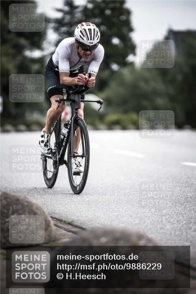 21.06.2026 - 29. Vierlanden-Triathlon H.Heesch http://msf.ph/oto/9886229 21.06.2026 10:40:06 Radfahren 154, 309 meine-sportfotos.de